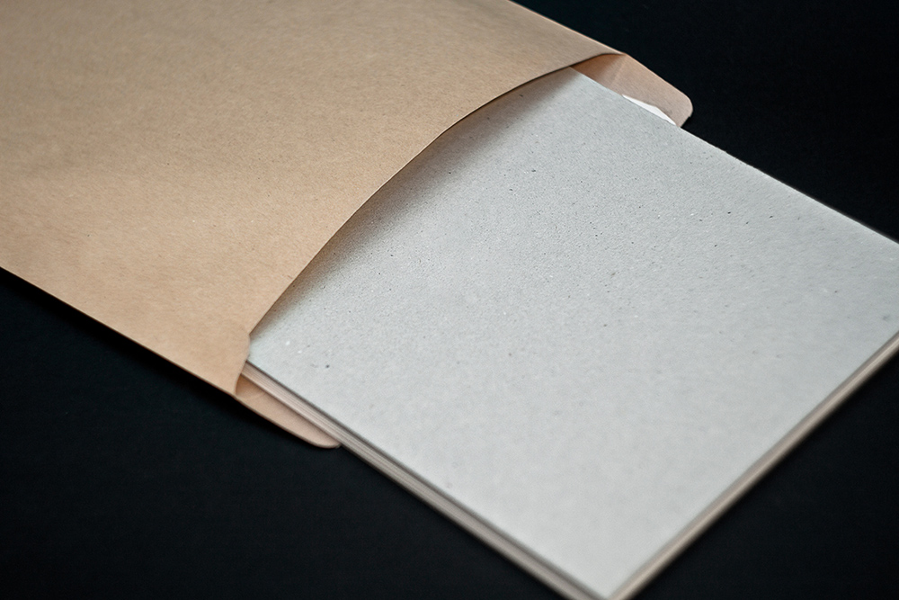 なぜ社用の角2封筒印刷が必要なの？A4書類を折らずに送るメリットとは